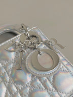 MICRO LADY 12er-Packung in silbernem Lammleder