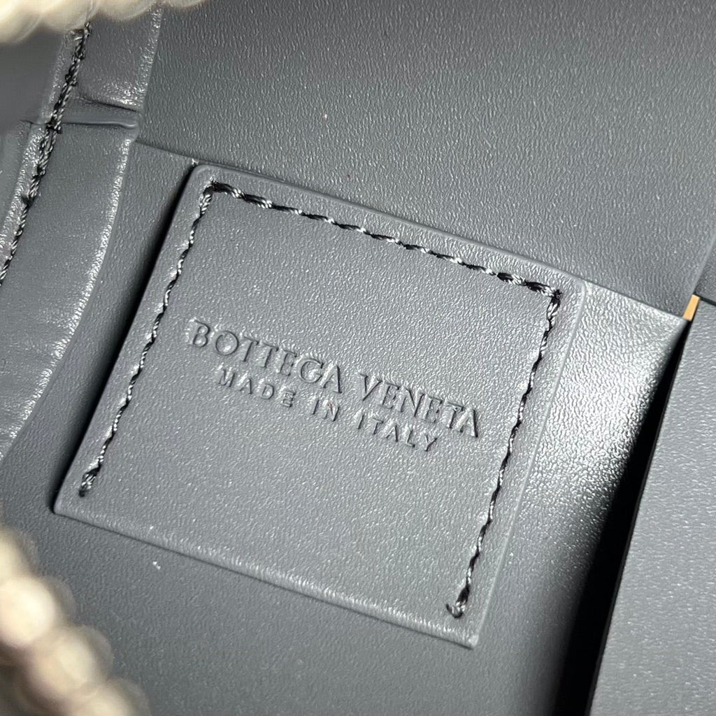 KLEINER ZYLINDER-KASSETTE 21 ZOLL LAVA-GRAUES KALBSLEDER