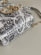 D-JOY 26-TASCHE MITTELGROSSE IN SCHWARZ-WEISSEM KALBSLEDER