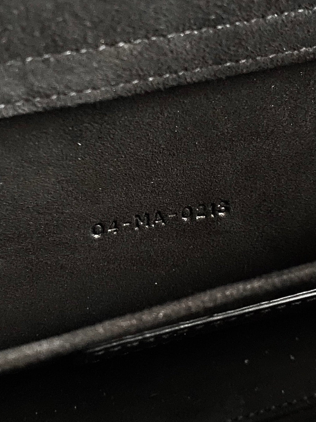 D-JOY 26-TASCHE MITTELGROSSE IN SCHWARZ-WEISSEM KALBSLEDER