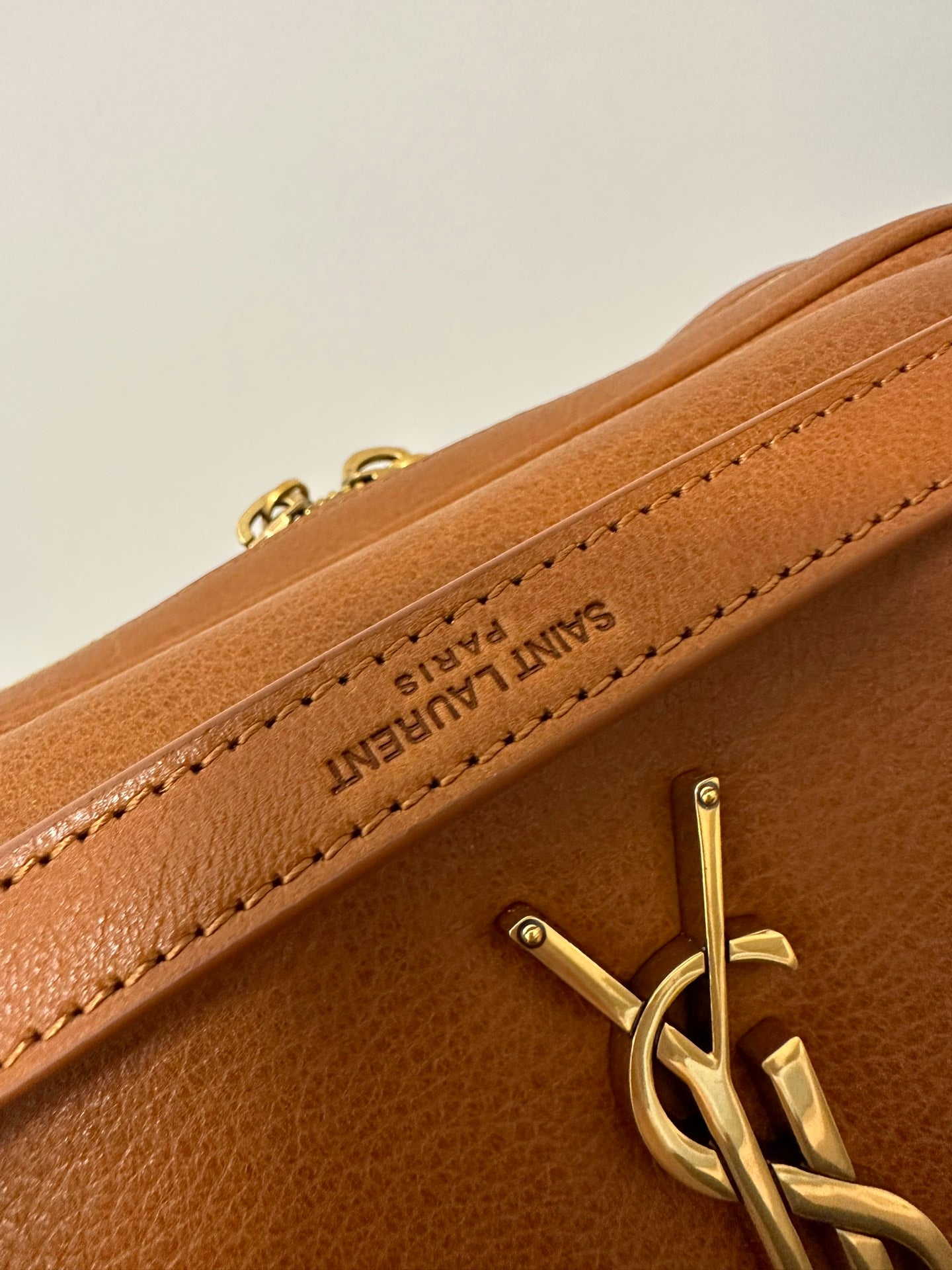 NIKI MEDIUM 26 LAMMFELL ZIMTBRAUN