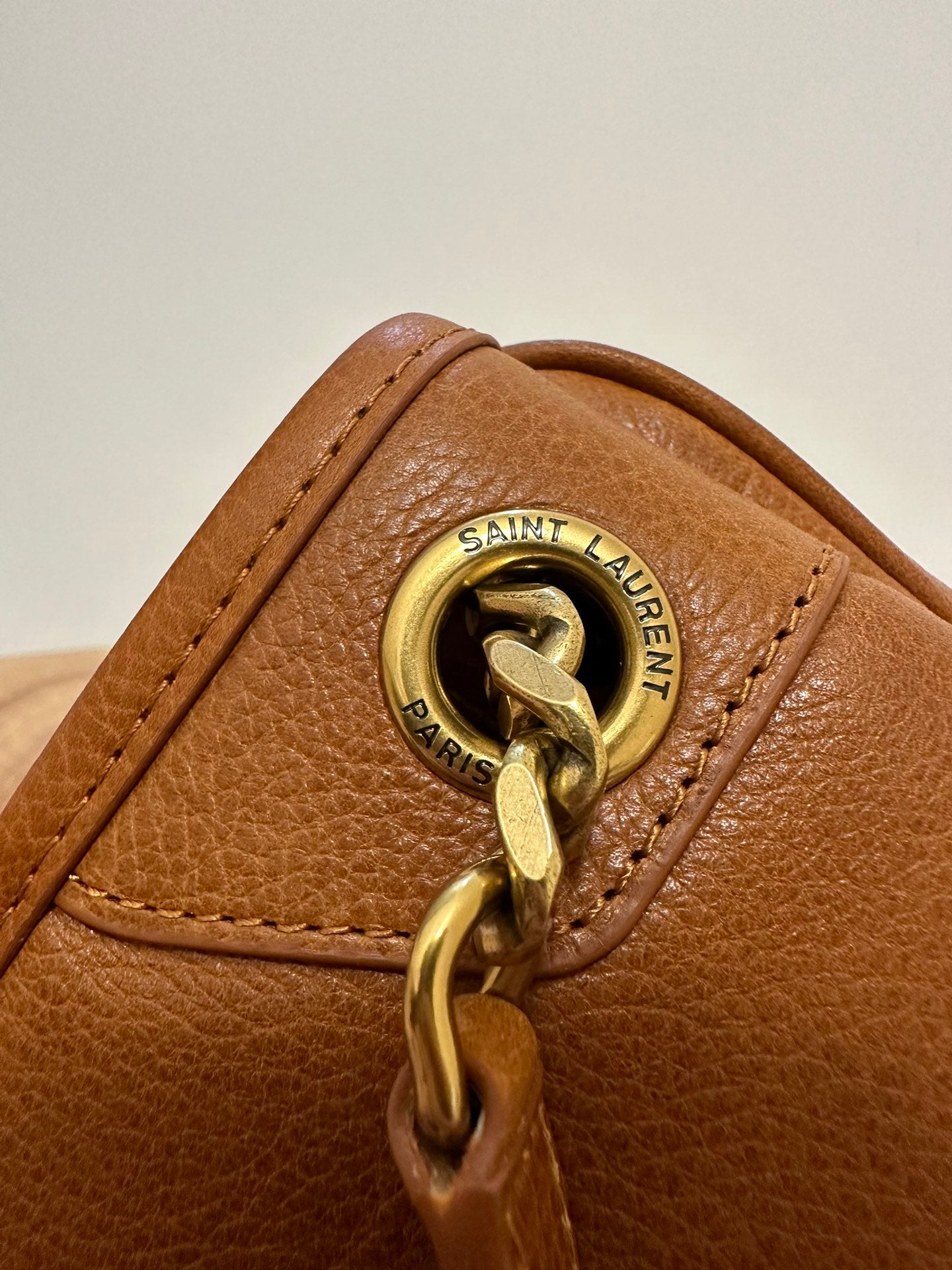 NIKI MEDIUM 26 LAMMFELL ZIMTBRAUN