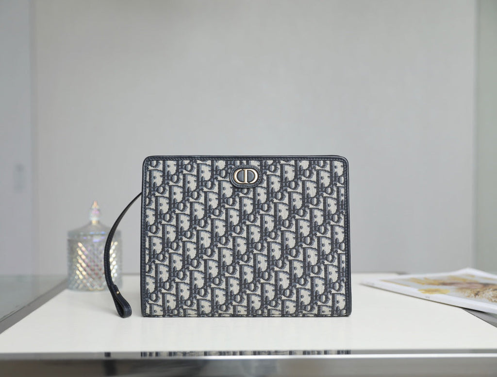 Buchtasche 26 in Schwarz, schräges Jacquardmuster