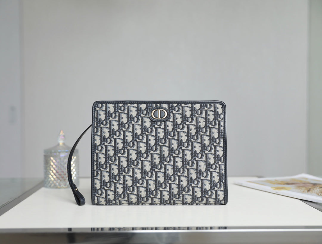 Buchtasche 26 in Schwarz, schräges Jacquardmuster