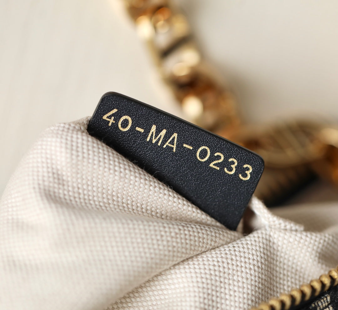 CD Lounge 26 Tasche in blauem Obliqué-Jacquard