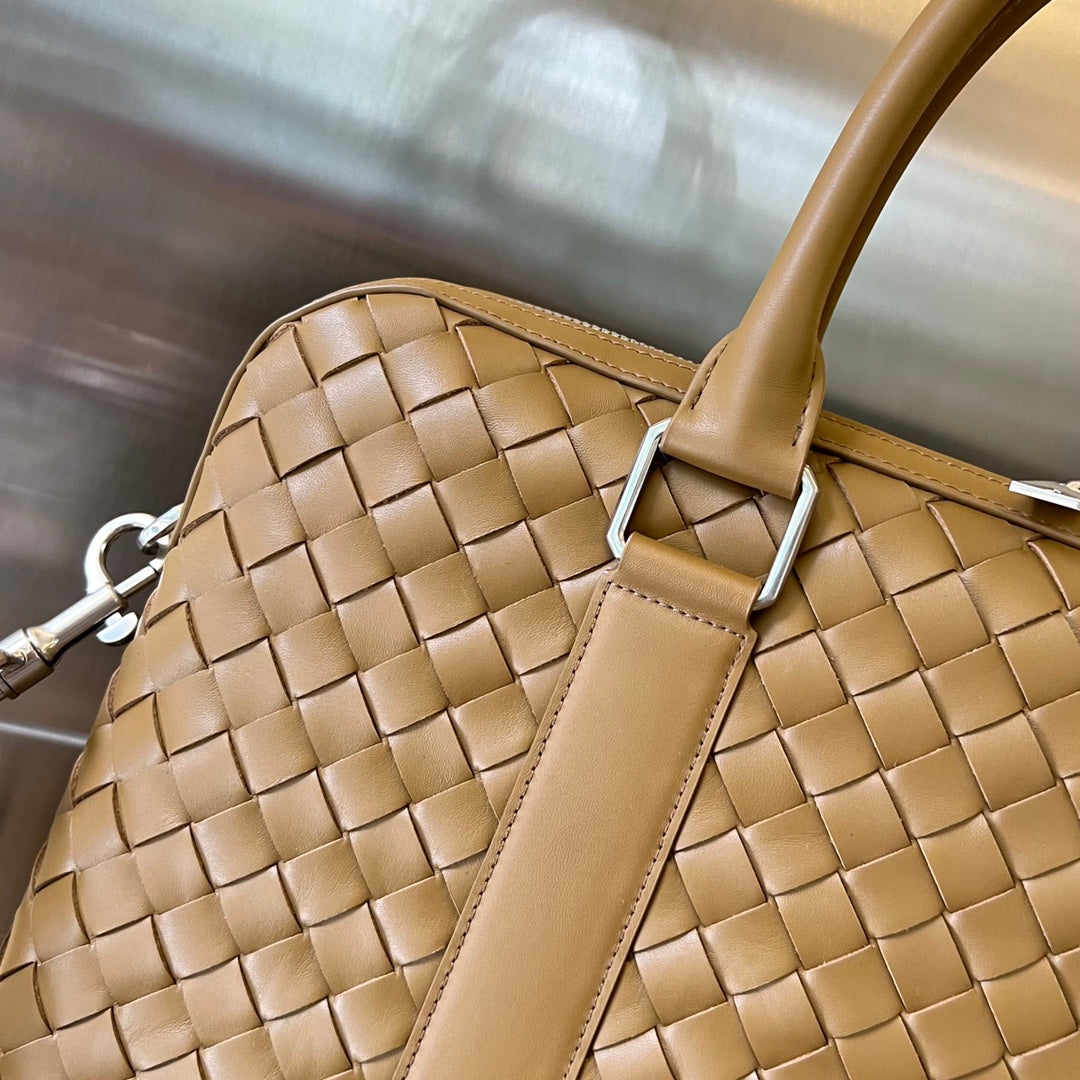 SLIM INTRECCIATO AKTENKOFFER 36 KARAMELLBRAUNES KALBSLEDER