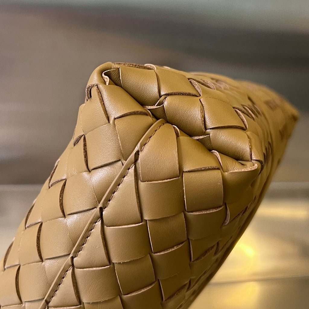 SLIM INTRECCIATO AKTENKOFFER 36 KARAMELLBRAUNES KALBSLEDER