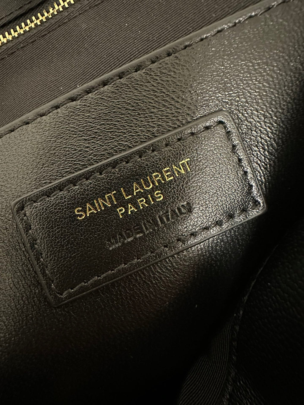 JAMIE 43 GROSS LAMMFELL SCHWARZ