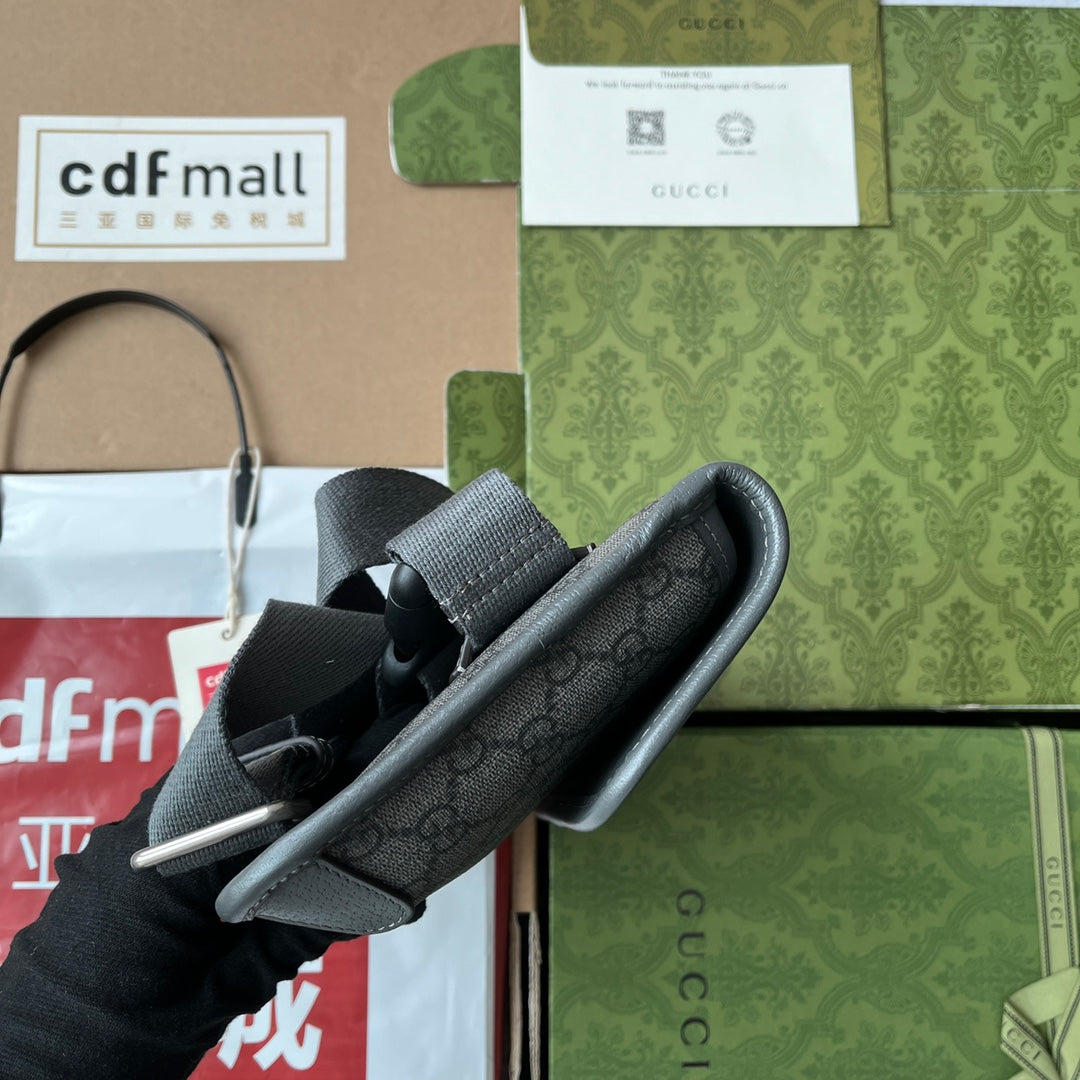 OPHIDIA Gürteltasche 24 in Dunkelgrau GG Kalbsleder