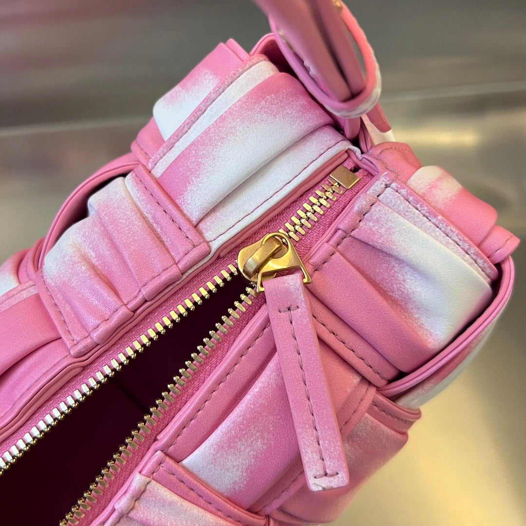 Kleine Brick-Kassette, 23 Zoll, rosa Mix, weißes weiches Lammfell