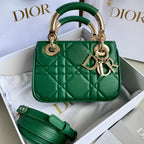 MINI LADY 19 IN WALDGRÜNEM LAMMFELL