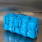 Kleine Brick-Kassette, 23 Zoll, hellblau, weiches Lammfell