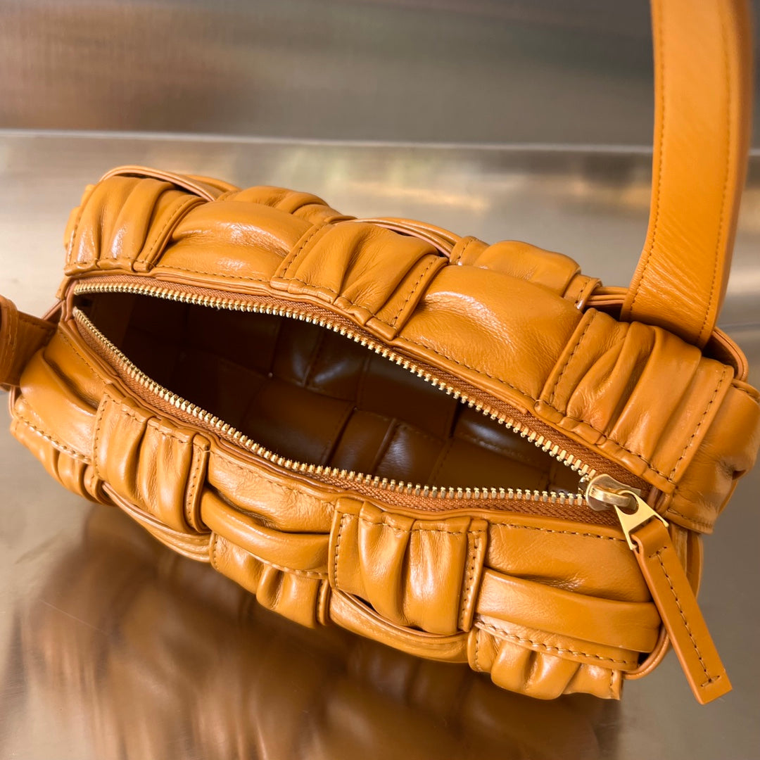 Kleine Brick-Kassette, 23 Zoll, Sandsteinorange, weiches Lammfell