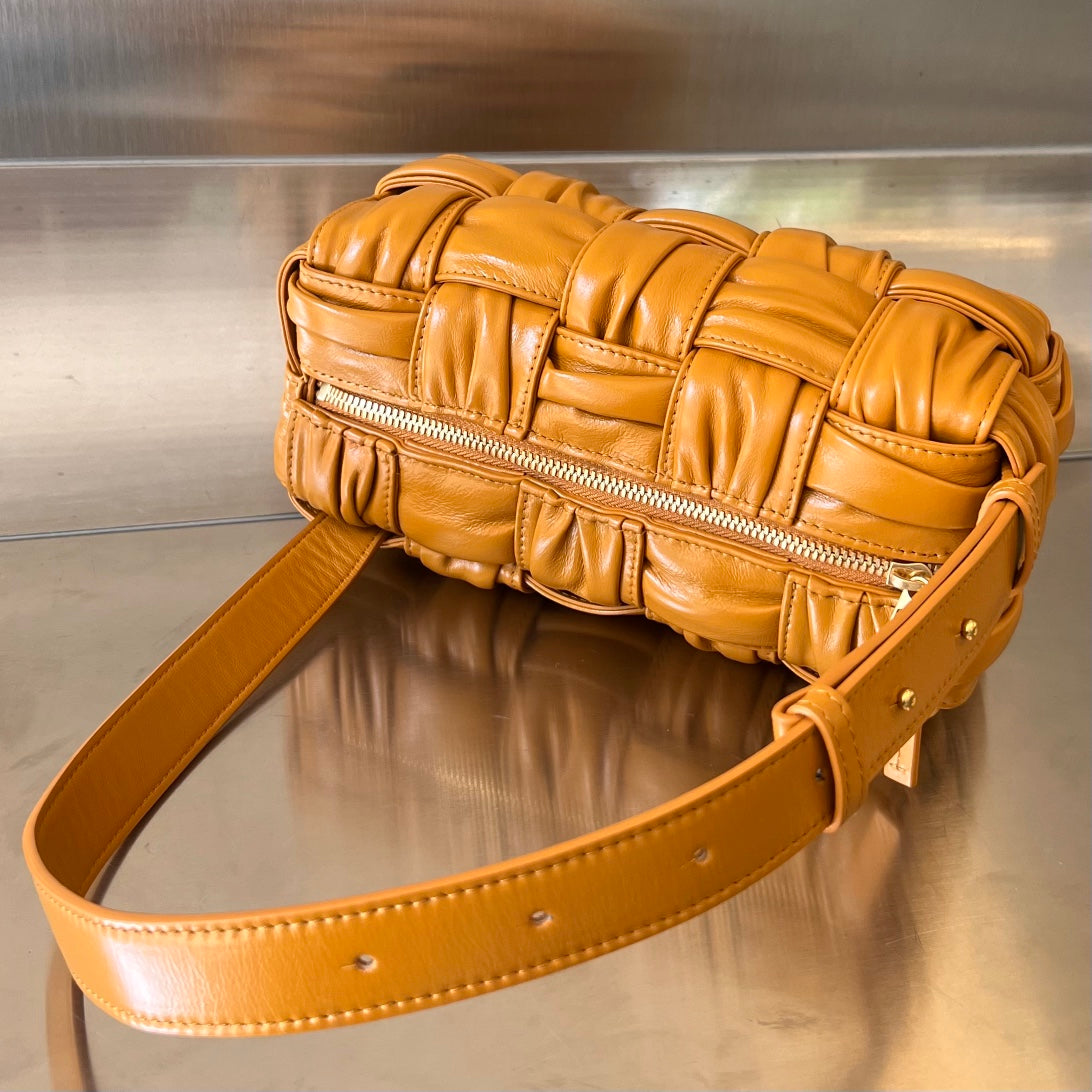 Kleine Brick-Kassette, 23 Zoll, Sandsteinorange, weiches Lammfell