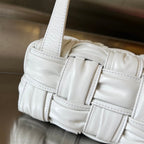 KLEINE ZIEGELKASSETTE 23 ZOLL WEISSES WEICHES LAMMLEDER