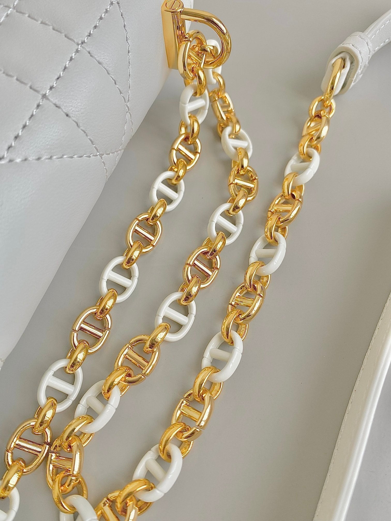 MINI-KETTENTASCHE 17 ZOLL WEISSES KALBSLEDER