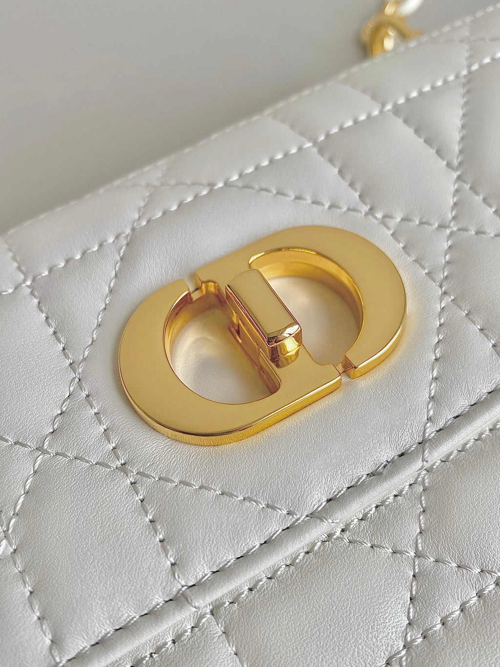 MINI-KETTENTASCHE 17 ZOLL WEISSES KALBSLEDER