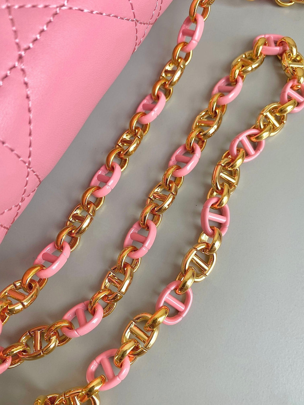 MINI-KETTENTASCHE 17 IN HELLROSA KALBSLEDER