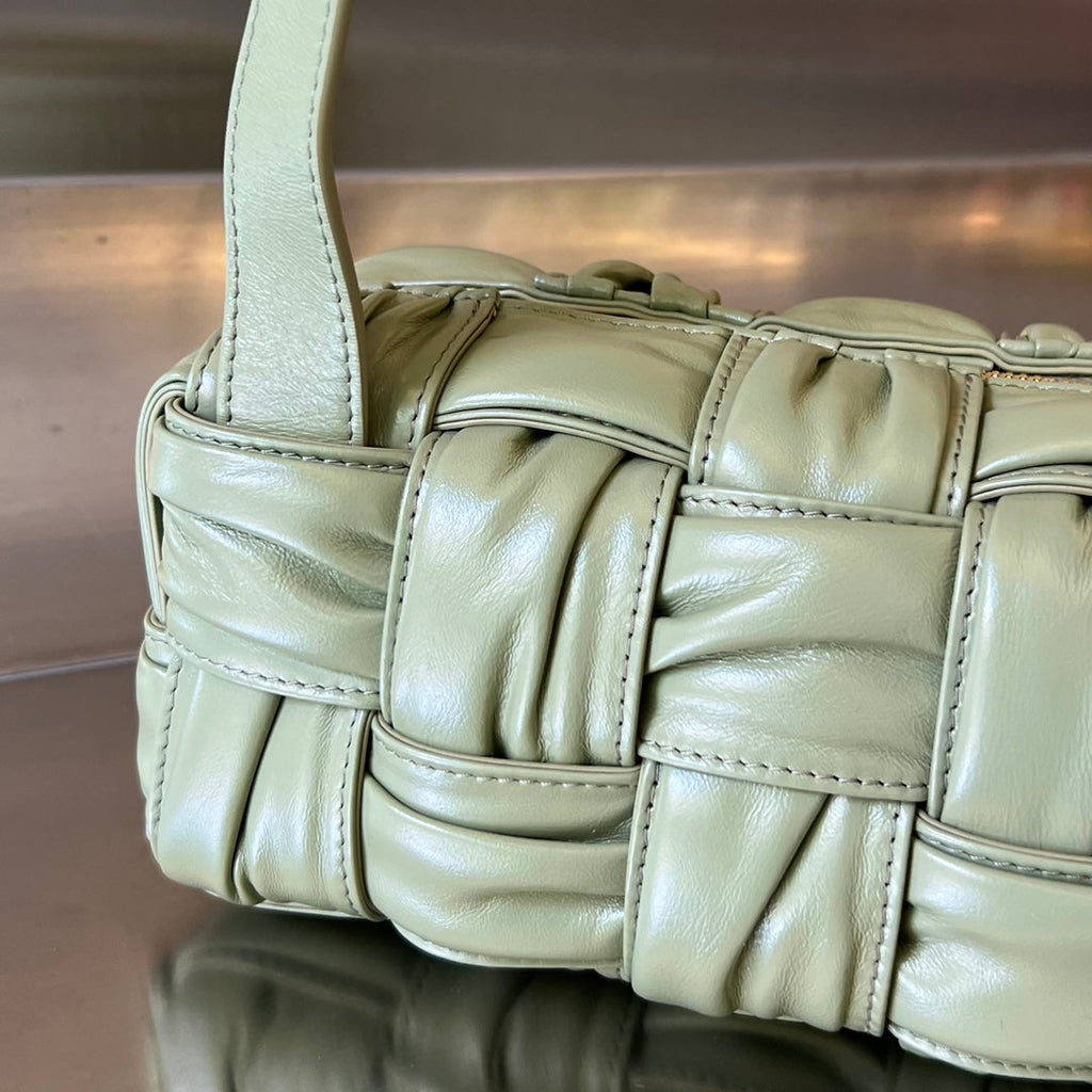 Kleine Brick-Kassette, 23 Zoll, Sumpfgrün, weiches Lammfell