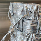 KLEINER KASSETTEN-BUCKET 18 ZOLL SILBER-METALLIC WEICHES LAMMLEDER