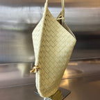 MEDIUM SOLSTICE 44 DUNKLES CREME LAMMFELL