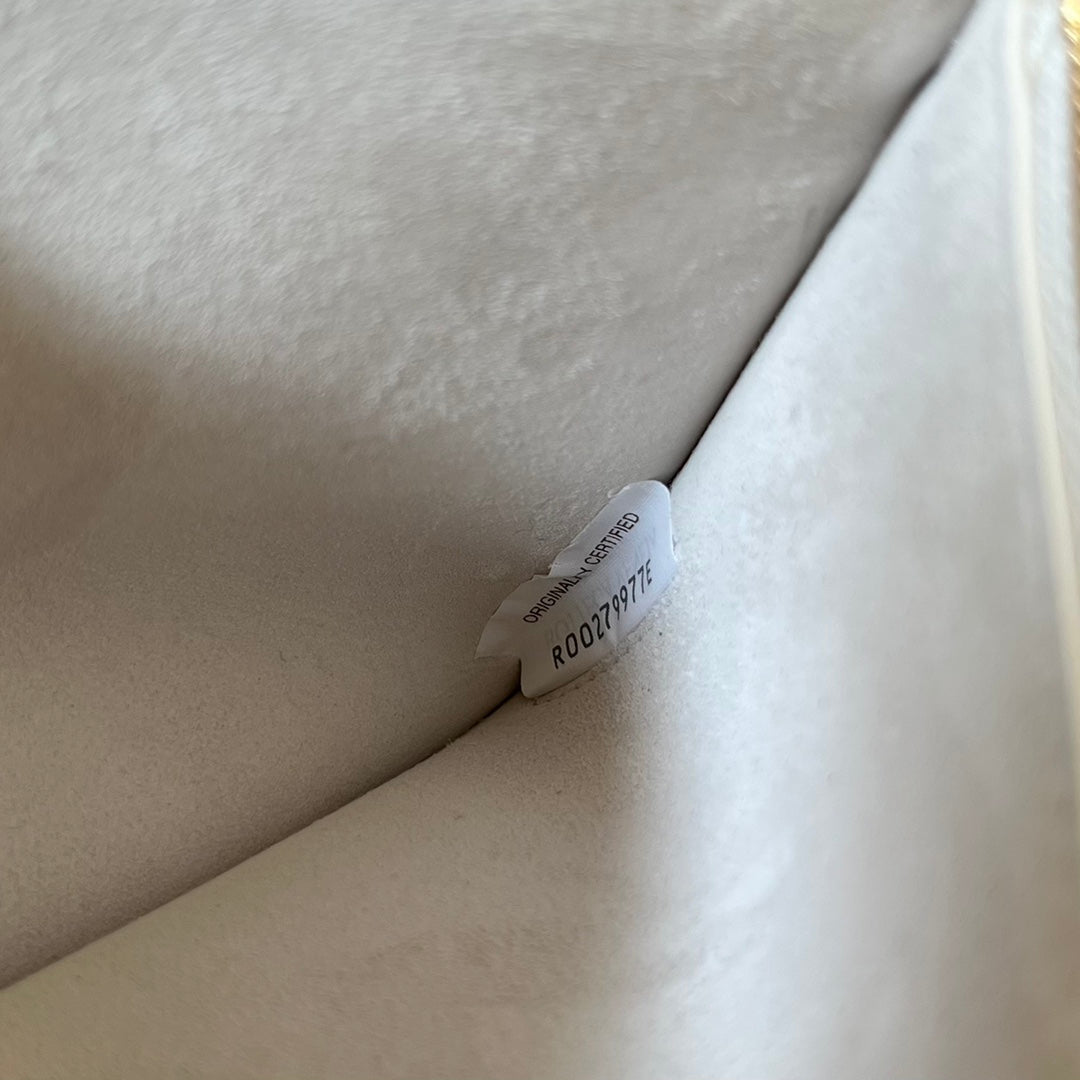 MITTLERE SOLSTICE 44 WEISSES LAMMFELL