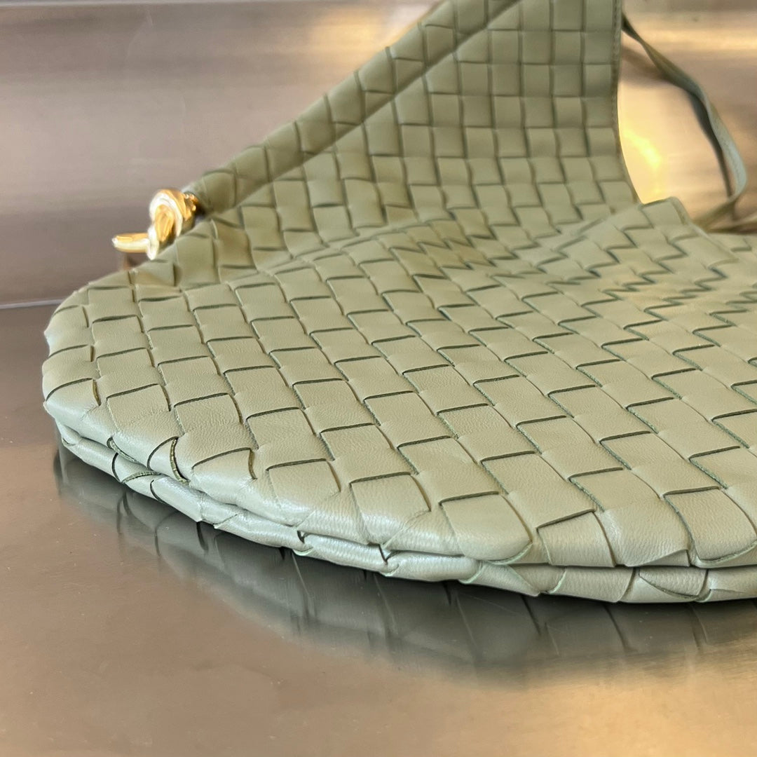 MEDIUM SOLSTICE 44 SARDINE GREY LAMBSHIN