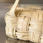 Kleine Brick-Kassette, 23 Zoll, blondes Beige, weiches Lammfell