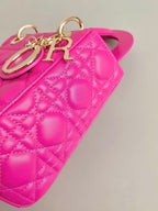 MITTLERE DAMENHANDTASCHEN 20 AUS HEISSROSA LAMMLEDER