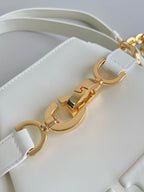 MEDIUM C'EST 24 IN WEISSEM CD-GEPRÄGTEM KALBSLEDER