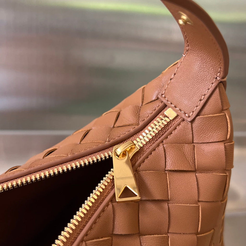 WALLACE 22 Tasche in rotbraunem Kalbsleder