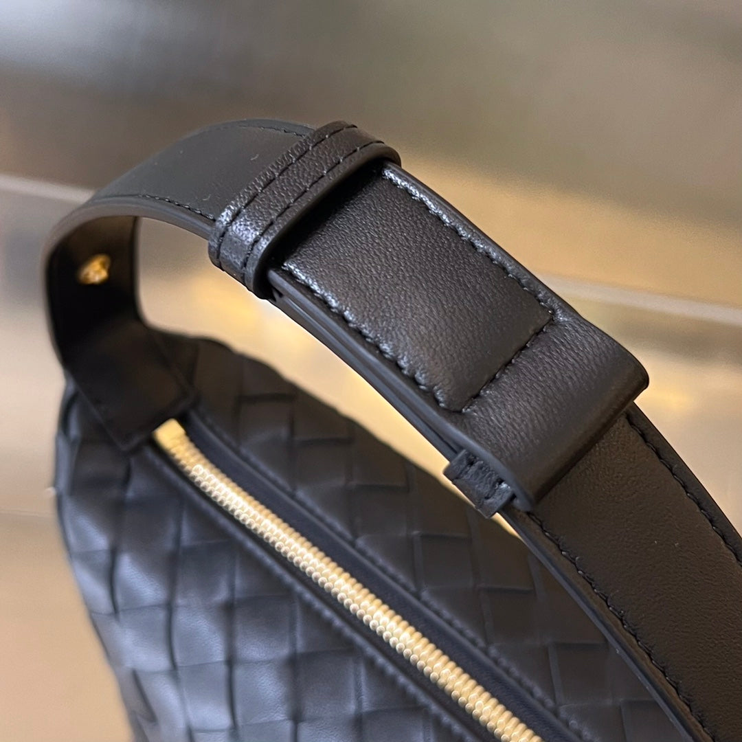 WALLACE 22 TASCHE AUS SCHWARZEM KALBSLEDER