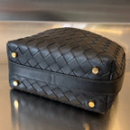 WALLACE 22 TASCHE AUS SCHWARZEM KALBSLEDER