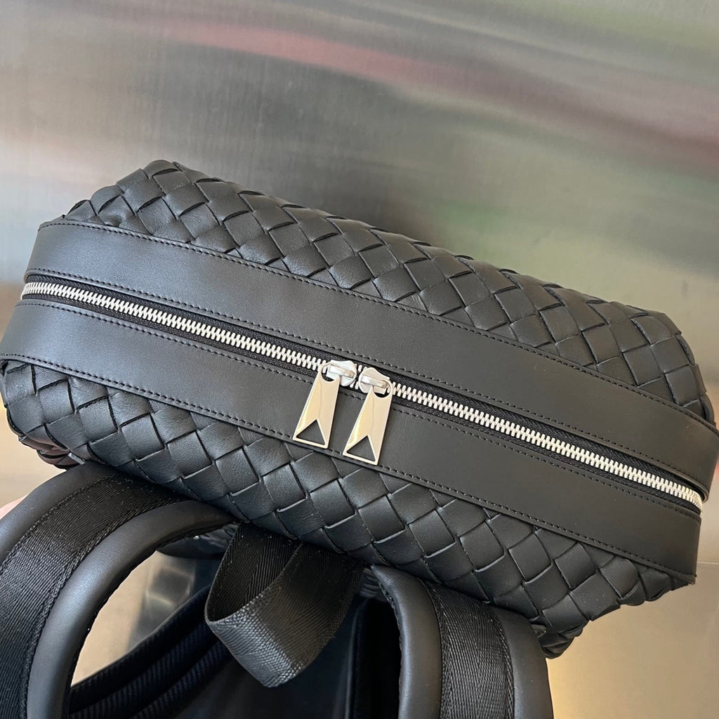 RUCKSACK 42 AUS SCHWARZEM KALBSLEDER