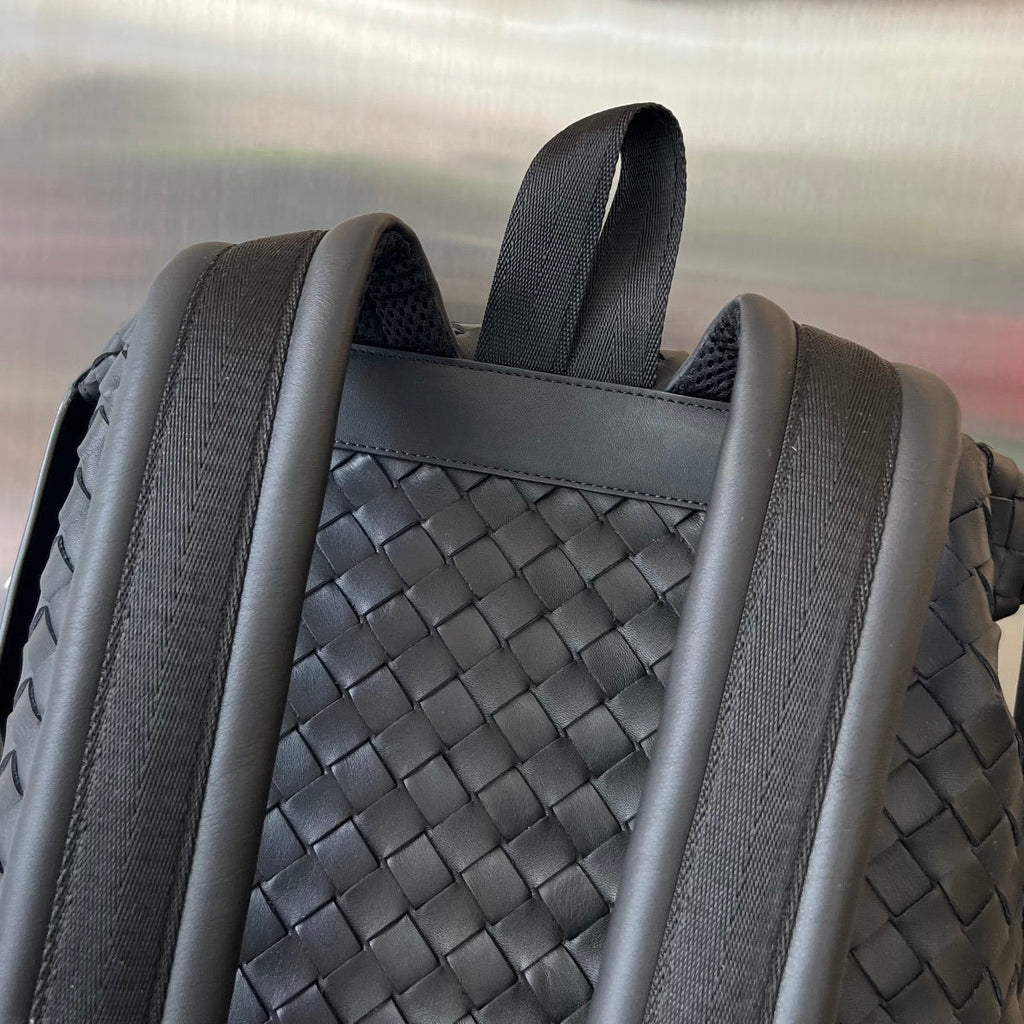 RUCKSACK 42 AUS SCHWARZEM KALBSLEDER