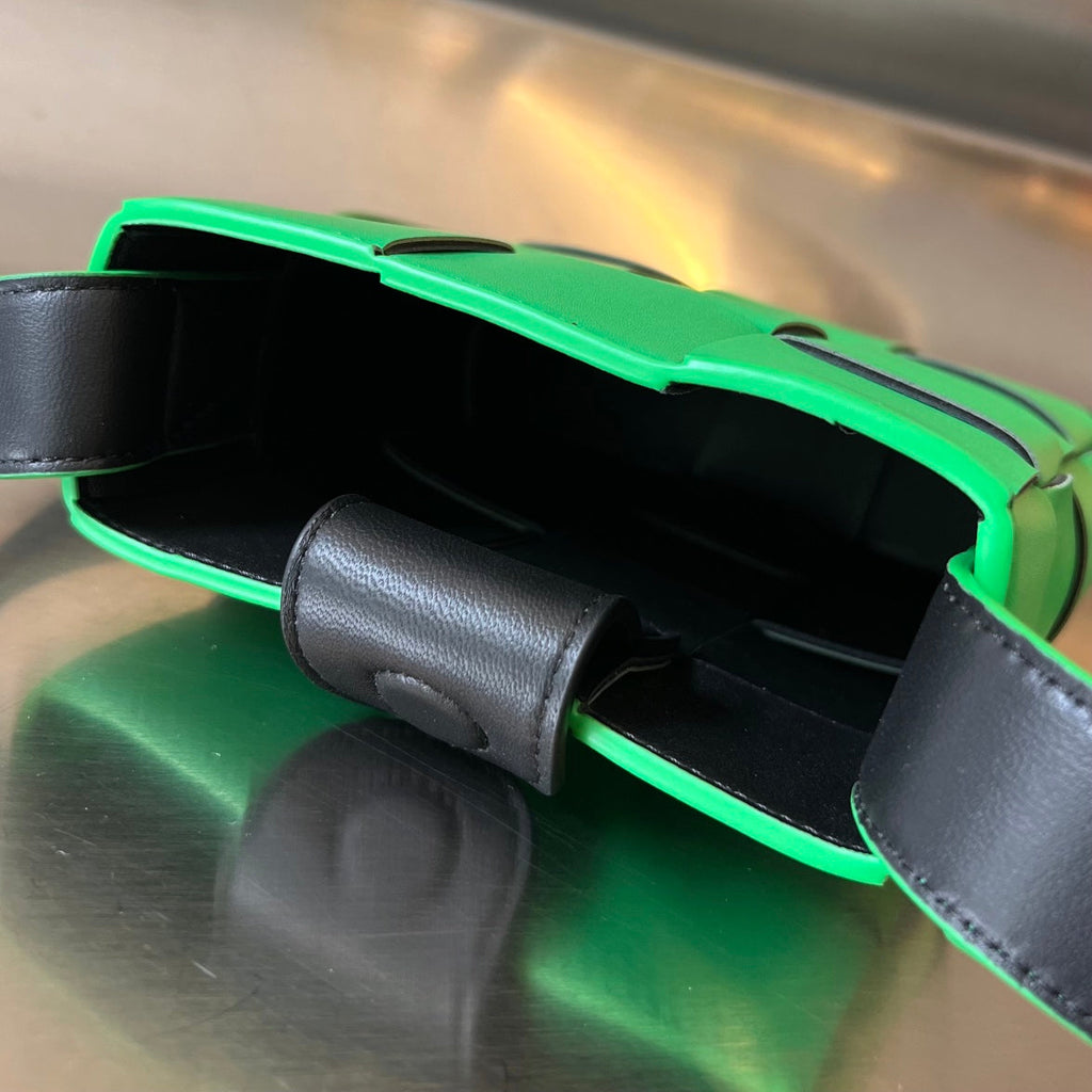 Handytasche 18 Zoll Wellensittich Lammfell