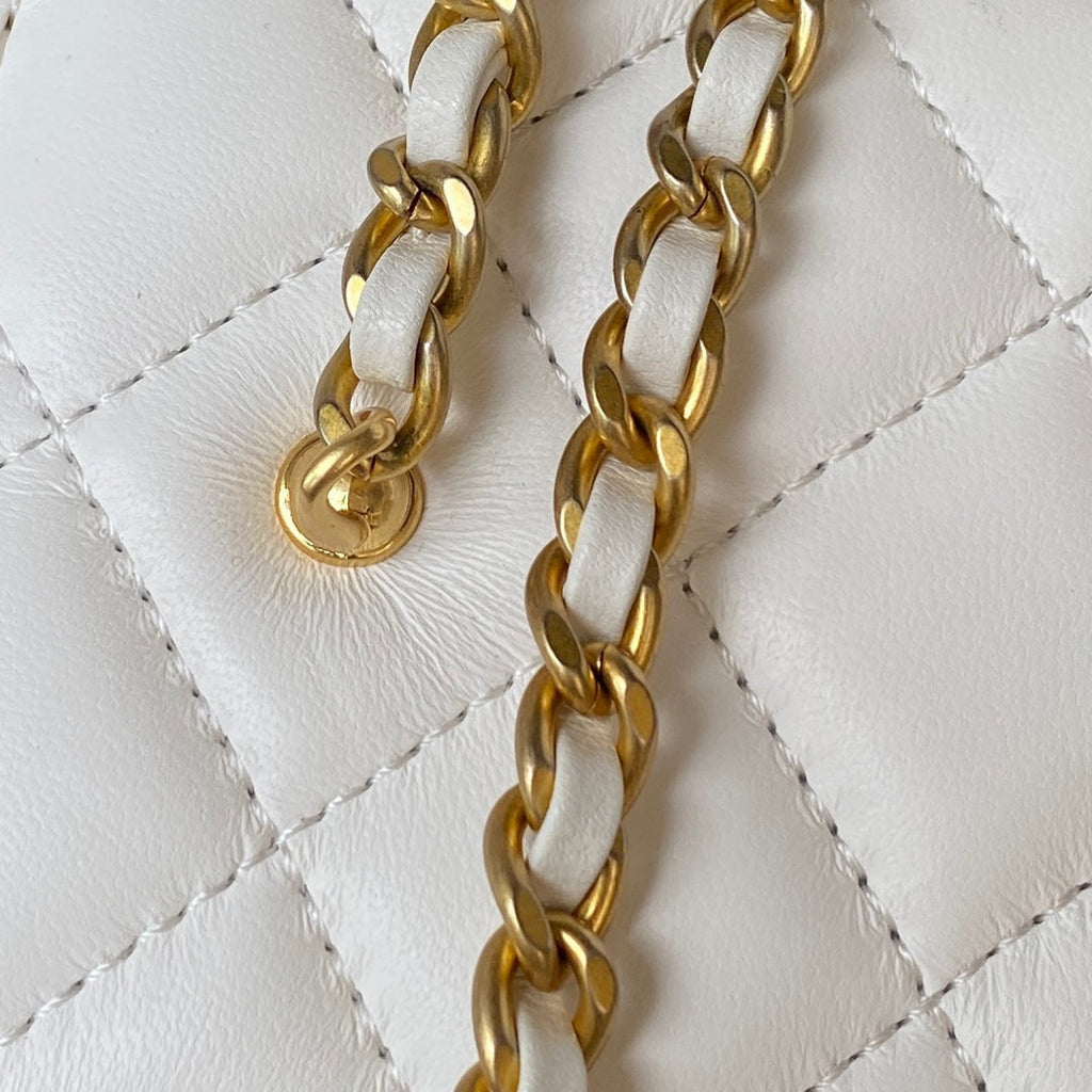 Kleiner Kosmetikkoffer, 17 Zoll, weißes Kalbsleder, goldene Beschläge