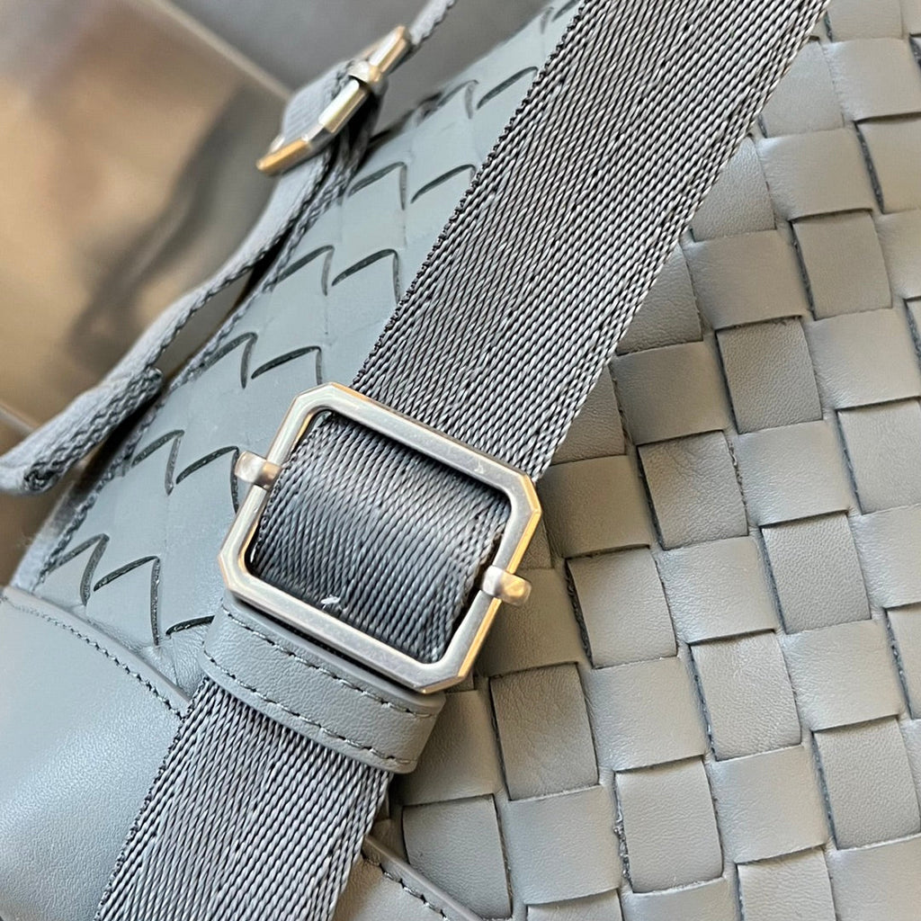 RUCKSACK 42 IN GRAUEM KALBSLEDER