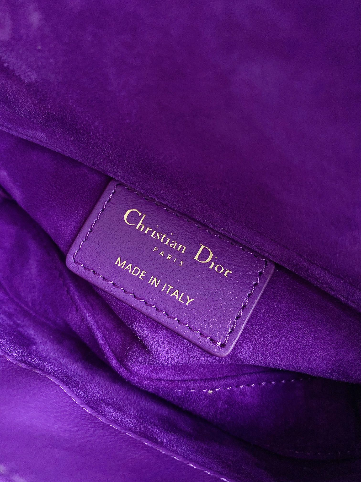 MINI D-JOY TASCHE 17 IN VIOLETT-LILA LAMMLEDER