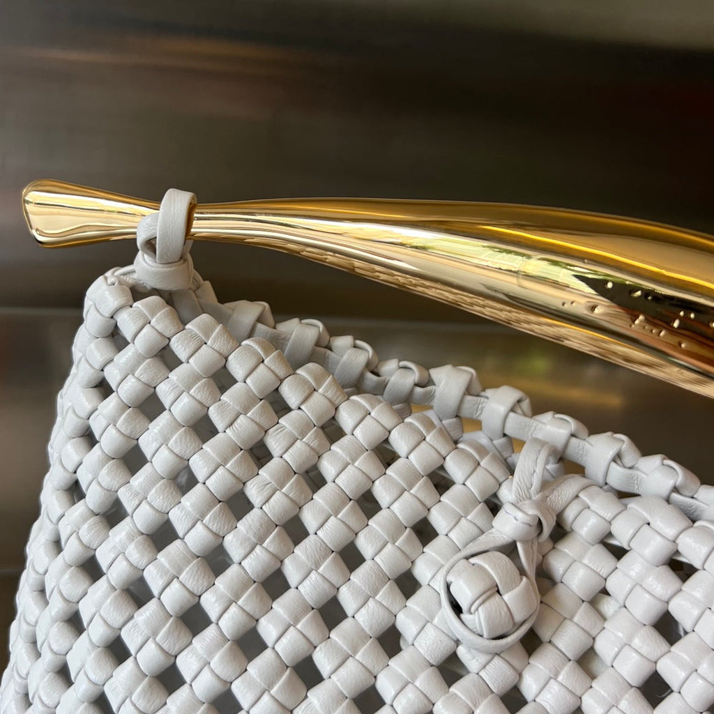 Sardinen, 29 Stück, in weißem Lammfell