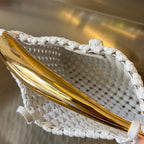 Sardinen, 29 Stück, in weißem Lammfell