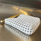 Sardinen, 29 Stück, in weißem Lammfell