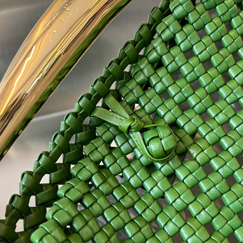 Sardinen, 29 Stück, in grünem Lammfell