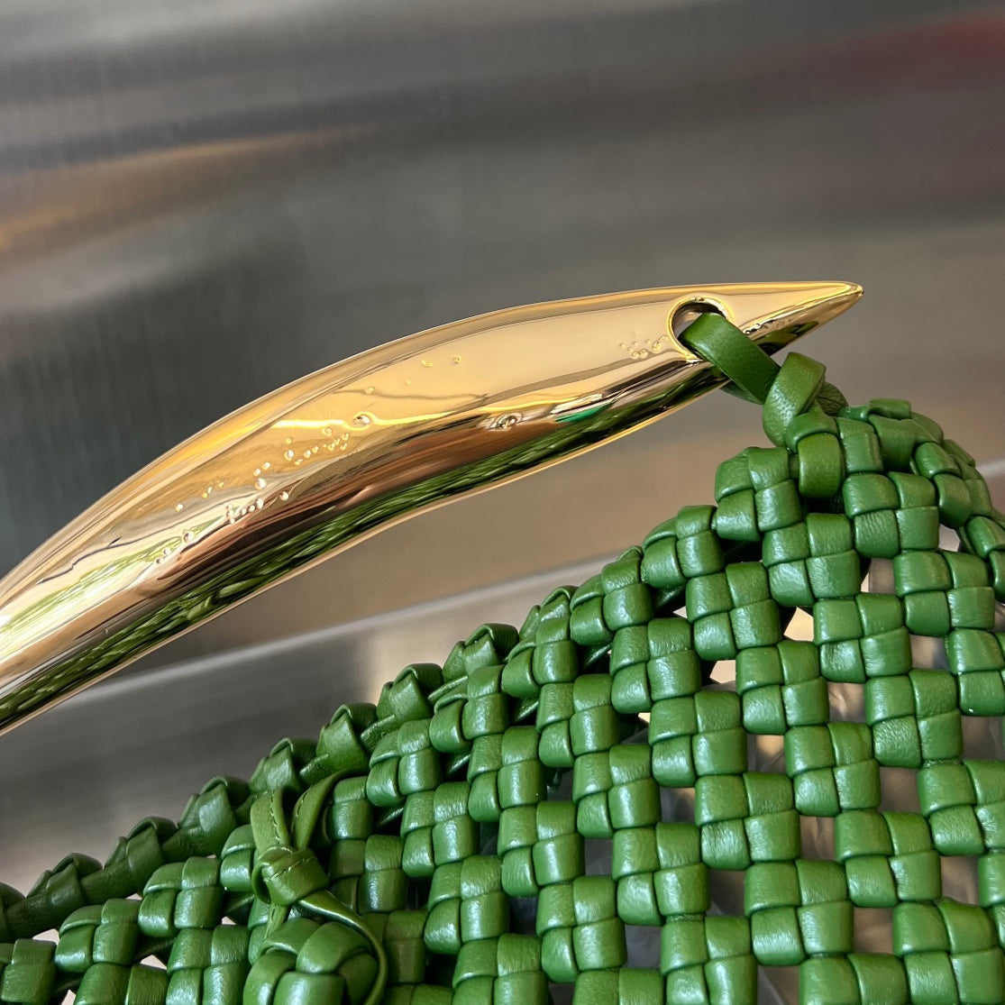 Sardinen, 29 Stück, in grünem Lammfell