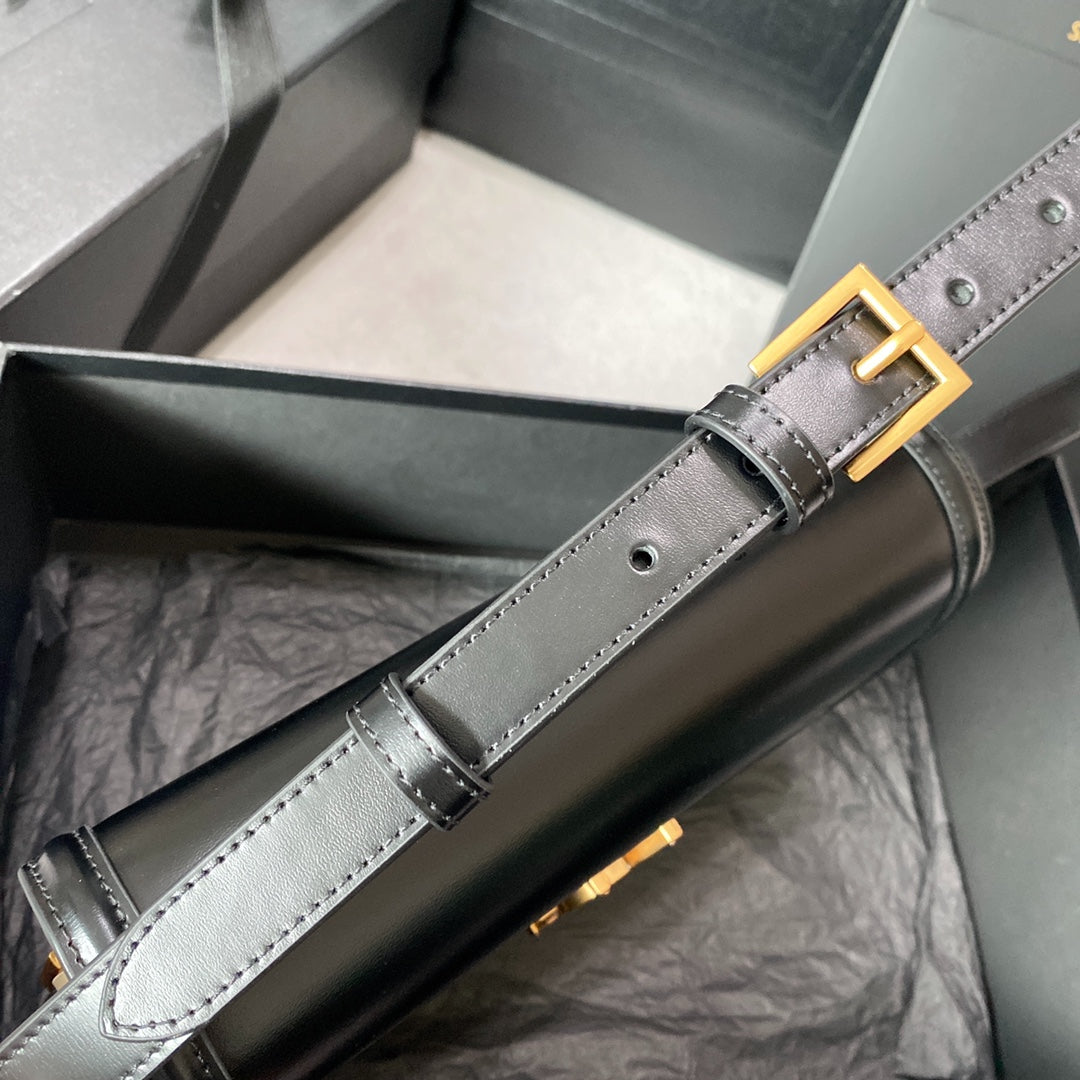 SOLFERINO MEDIUM SATCHEL 23 IN SCHWARZ-MIX WEISSES KALBSLEDER GOLDENES LOGO