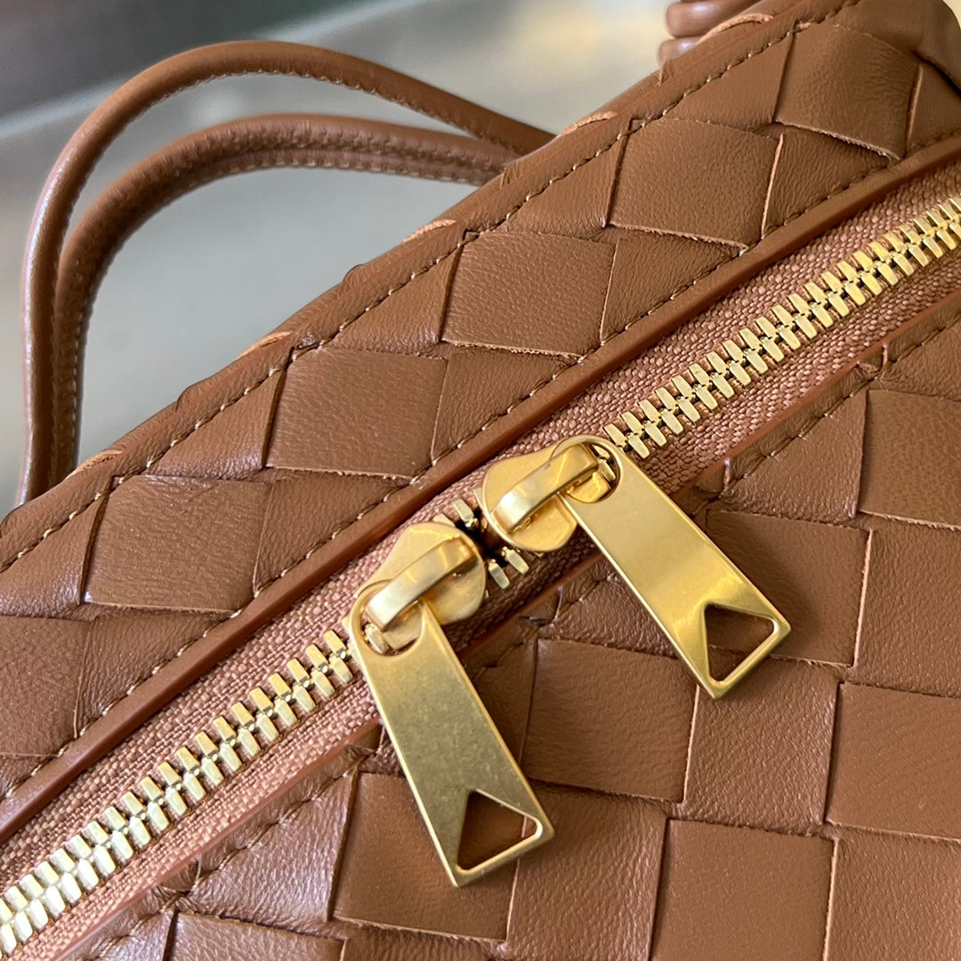 MINI-KOSTÜM 18 ZIMMER ZIMTERBRAUN LAMMLEDER