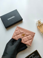 Kreditkartenetui 11,2 cm, hellrosa Kalbsleder, Gold-Icon