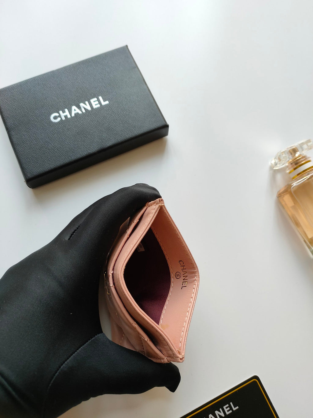 Kreditkartenetui 11,2 cm, hellrosa Kalbsleder, Gold-Icon