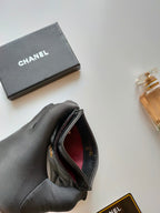 CC CARD HOLDER 11.2 BLACK CALFSKIN GOLD ICON