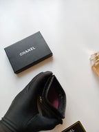 Kreditkartenetui 11.2 Schwarzes genarbtes Kalbsleder Gold Icon